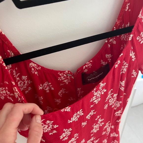 Reformation Red dress with ties on short sleeves - size xs - Picture 4 of 5